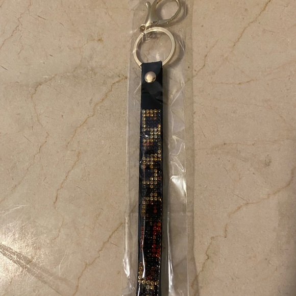 Beaded Keychain Accessory - Picture 5 of 6